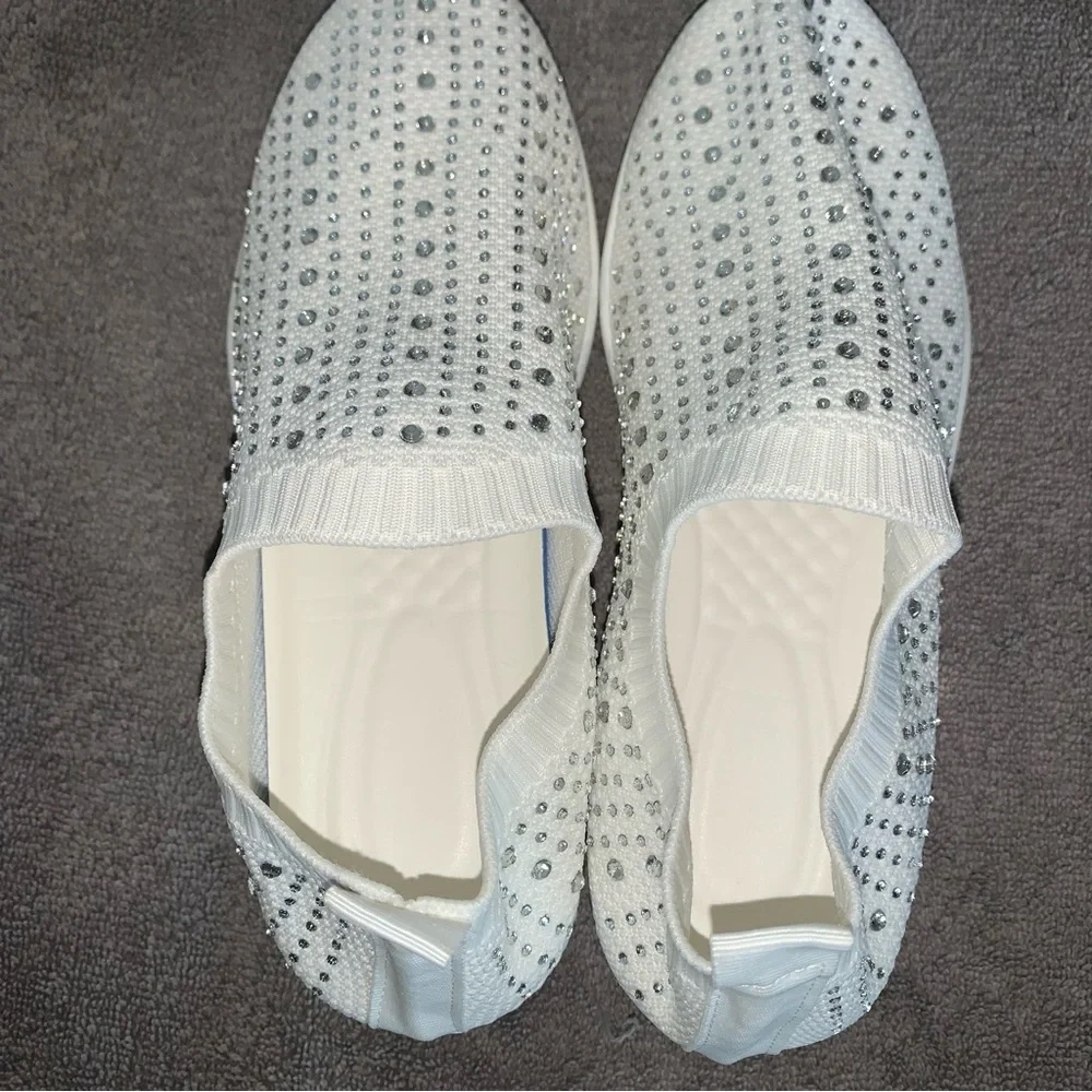 White sneakers with rhinestones 6-6.5